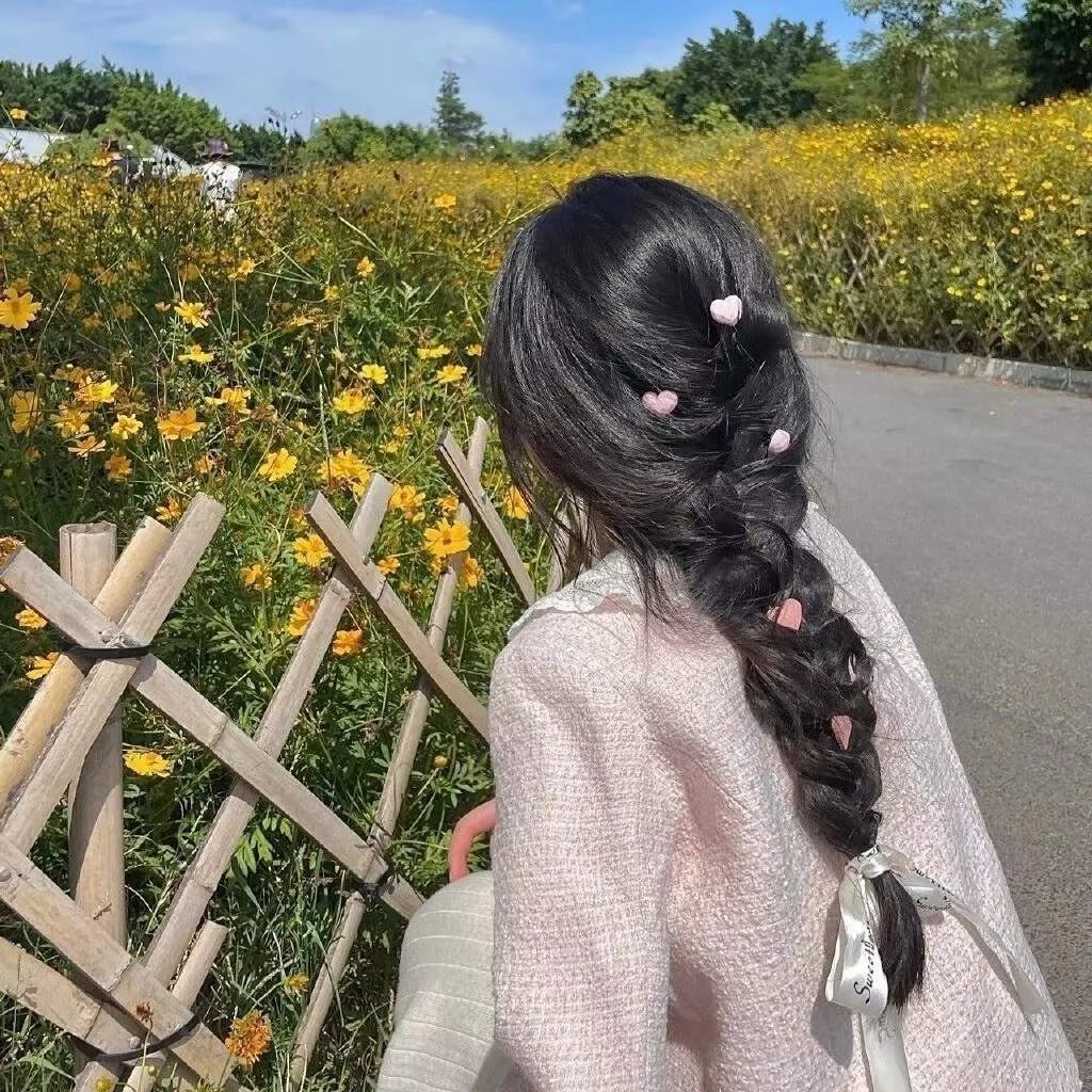 明天，我会成为谁的女友